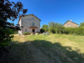 Jolie maison de campagne arborée